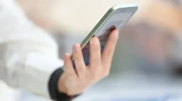 تحذير لمستخدمي آيفون.. خلل تقني يتسبب في تأخر الموظفين عن أعمالهم صباحاً